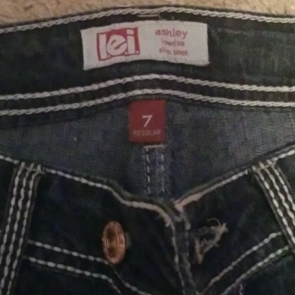 Jeans - Picture 2 of 5